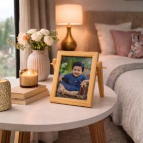 premium-wooden-tabletop-laminated-photo-frame